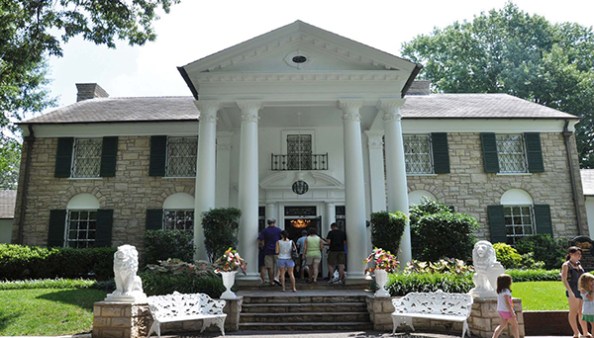 Entree de la mansion